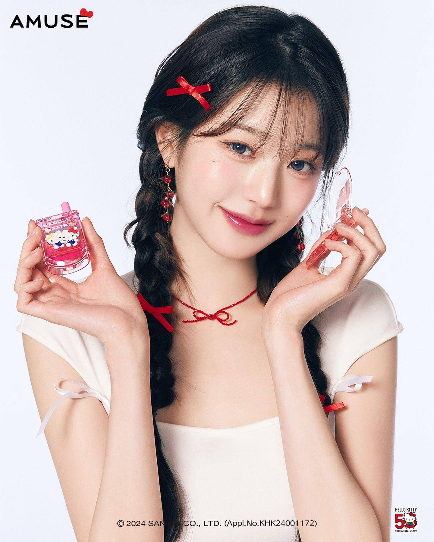 IVE张员瑛眨眼和Hello Kitty齐卖萌　逆天长腿太吸睛 最新资讯 图3张