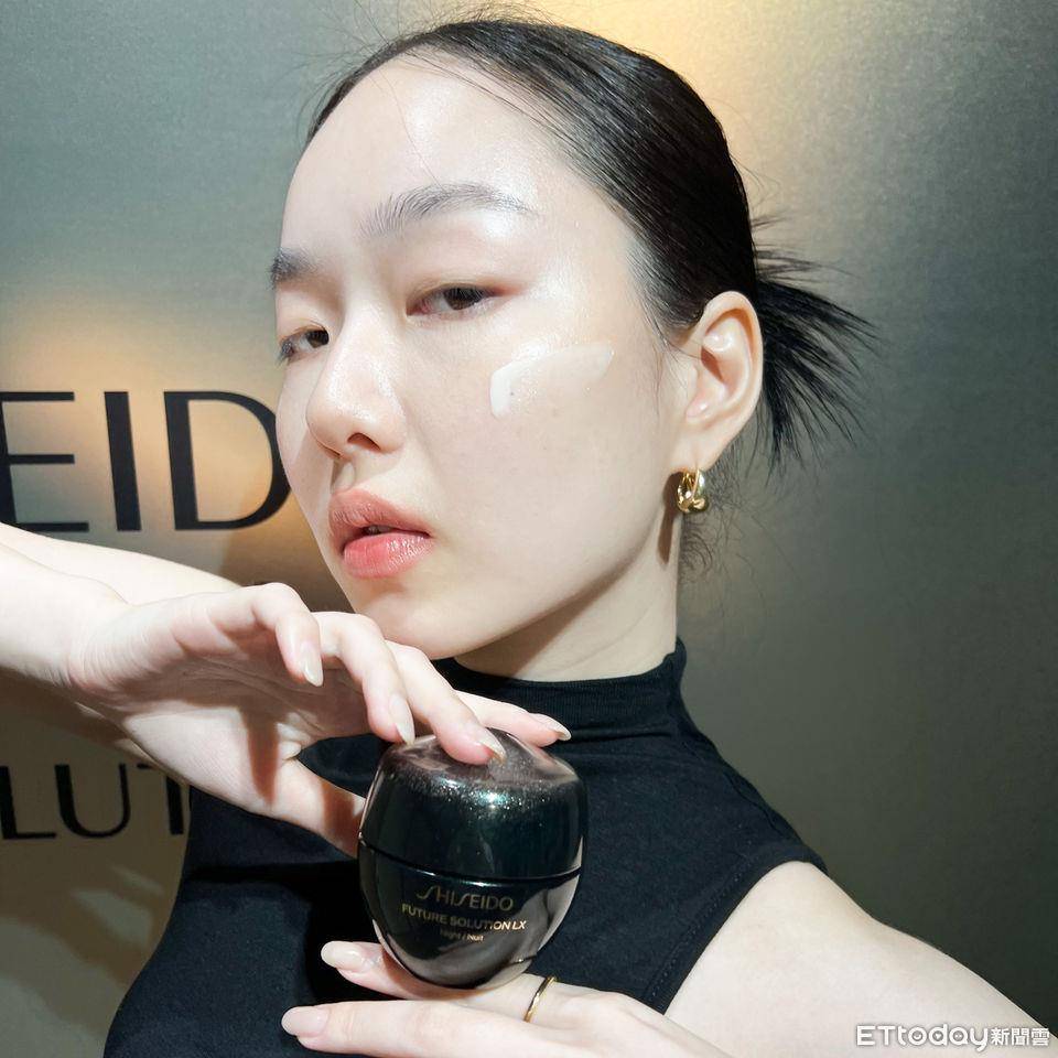 每个细节都让人惊艳！小小一瓶乳霜藏了日本雅道　连瓶盖都是京都西阵织 最新资讯 图1张