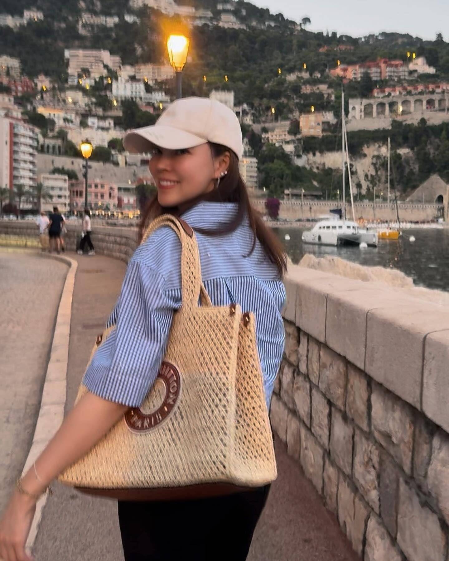 曾馨莹不是背爱马仕游欧　贵妇圈爆红的柳条包是真爱 时尚穿搭 图4张