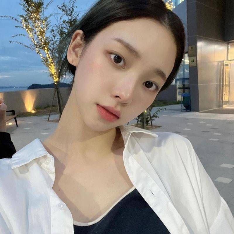 aespa Karina“独创减肥法”一天瘦4公斤　牛奶肌关键是枕头 最新资讯 图4张