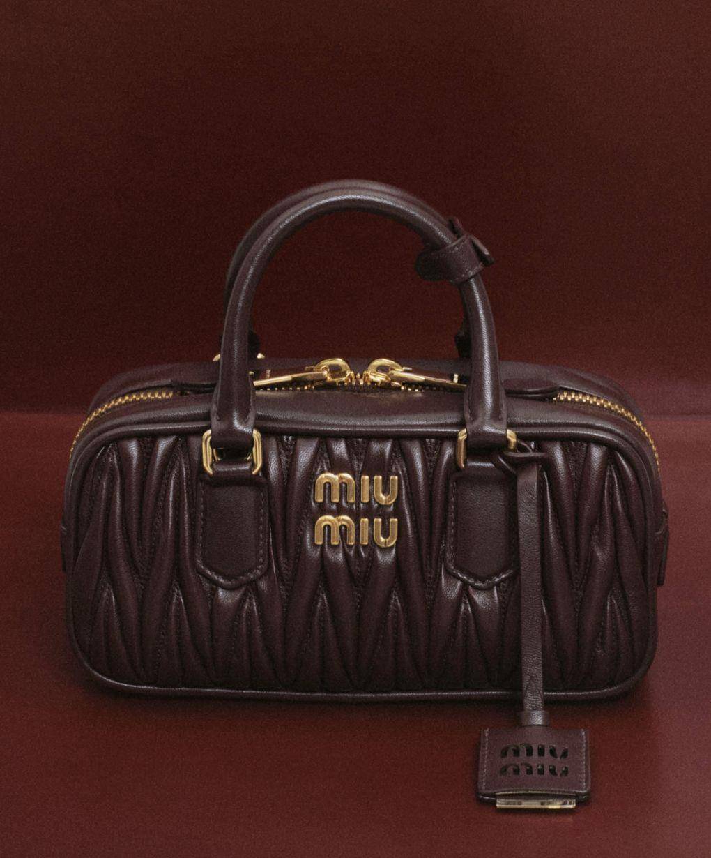 说流行／Alaïa渔网鞋战绩惊人！Lyst 2024 Q3榜单Miu Miu夺最热门品牌 时尚穿搭 图1张
