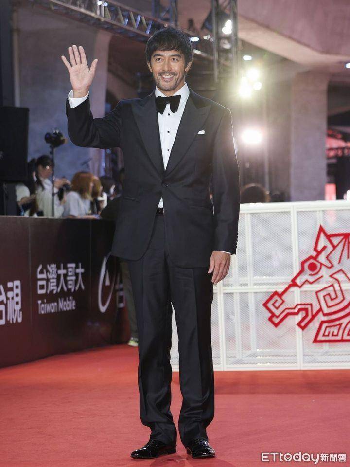 金马时尚／个人意见评红毯：杨贵媚穿80年代铁窗、袁澧林像厨房纸巾 时尚穿搭 图8张