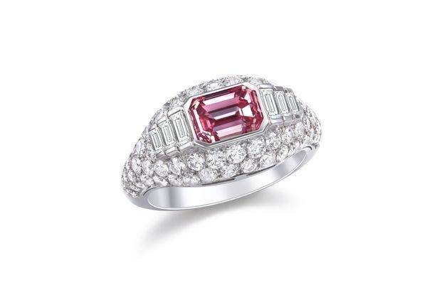 全球最大阿盖尔粉红钻在中国台湾　坐镇DIAMOND BANK 60亿珠宝展 奢侈品牌 图5张