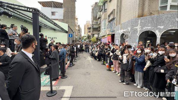 ENHYPEN善禹爱PRADA润唇膏、祯元喷柑橘香　现身台北上千粉丝挤爆想买同款 最新资讯 图1张