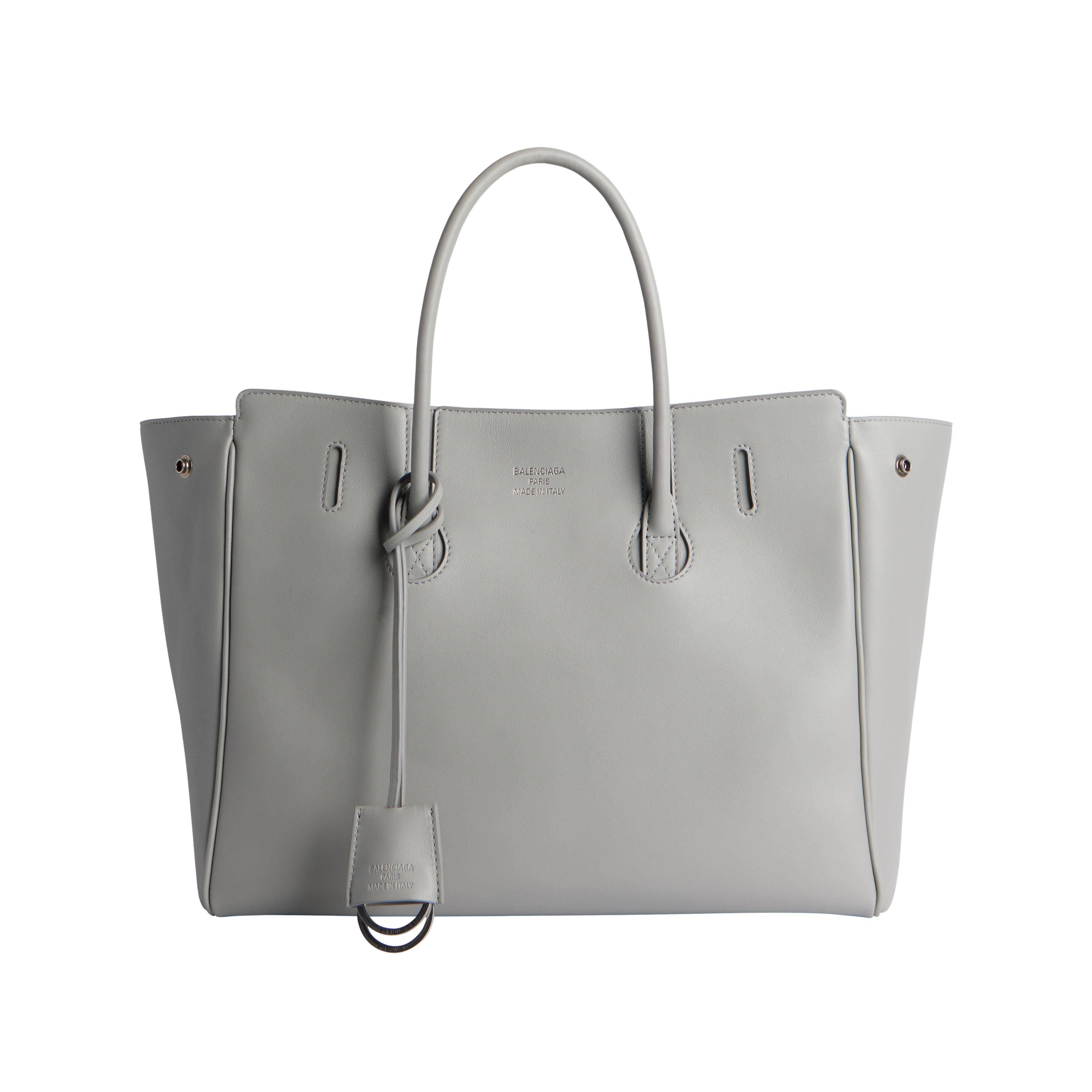 BALENCIAGA极简新作Hampton必收！春节Rodeo水钻包、新款式一次看 时尚穿搭 图2张