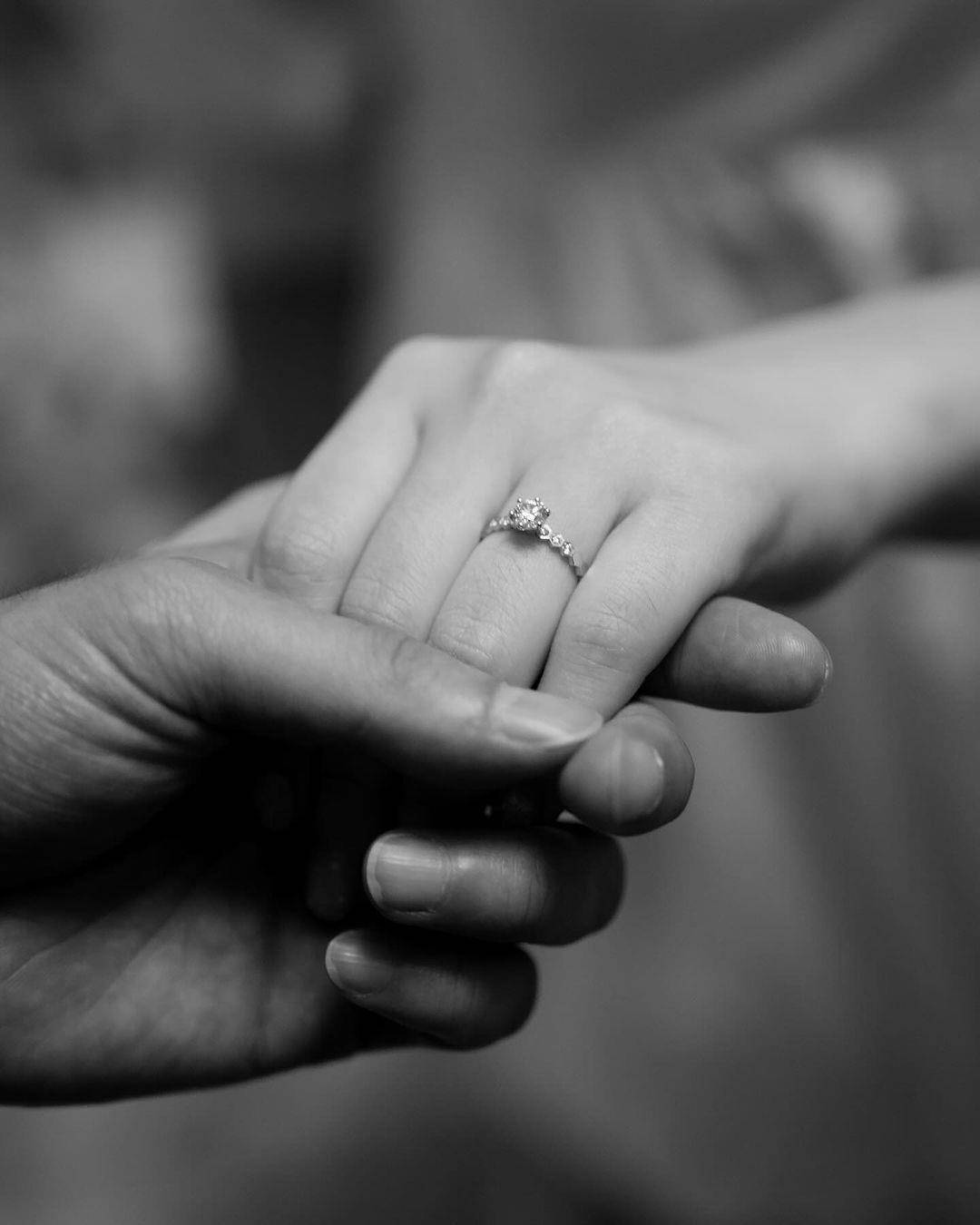 王齐麟紧牵未婚妻最萌身高差吸睛　背万宝龙新包晒恩爱 时尚穿搭 图4张