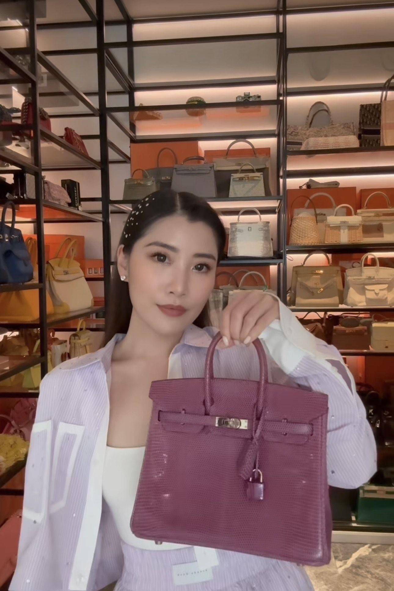 “马来西亚最美千金”贵气衣帽间曝光　满墙爱马仕与香奈儿包 名人名流 图2张