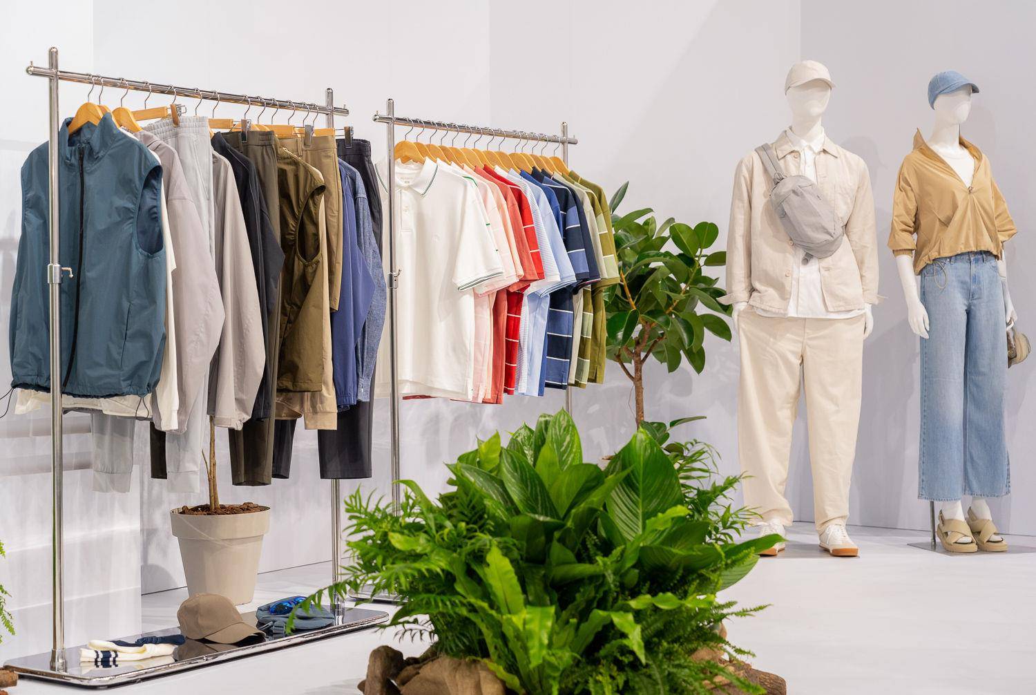 UNIQLO春夏必买单品一次看！290元人气迷你弧形包、C系列洋溢极简风 时尚穿搭 图2张