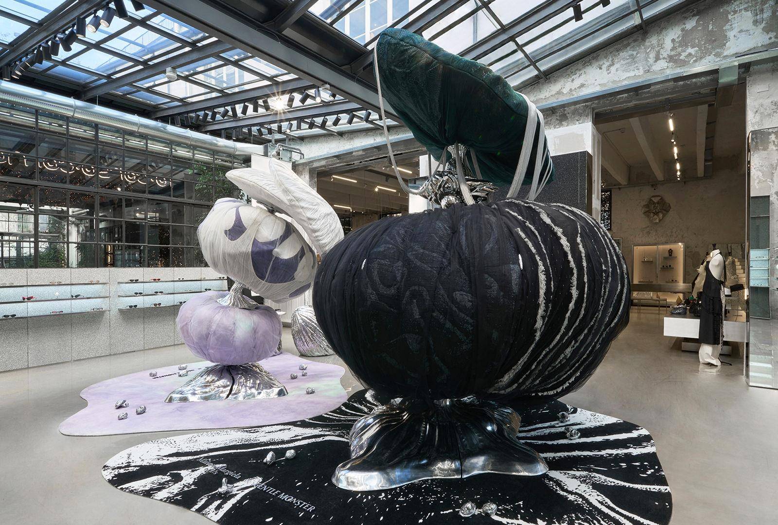 米兰直击／Maison Margiela x GM三度联名！20款新作、四角缝线金属墨镜 最新资讯 图1张