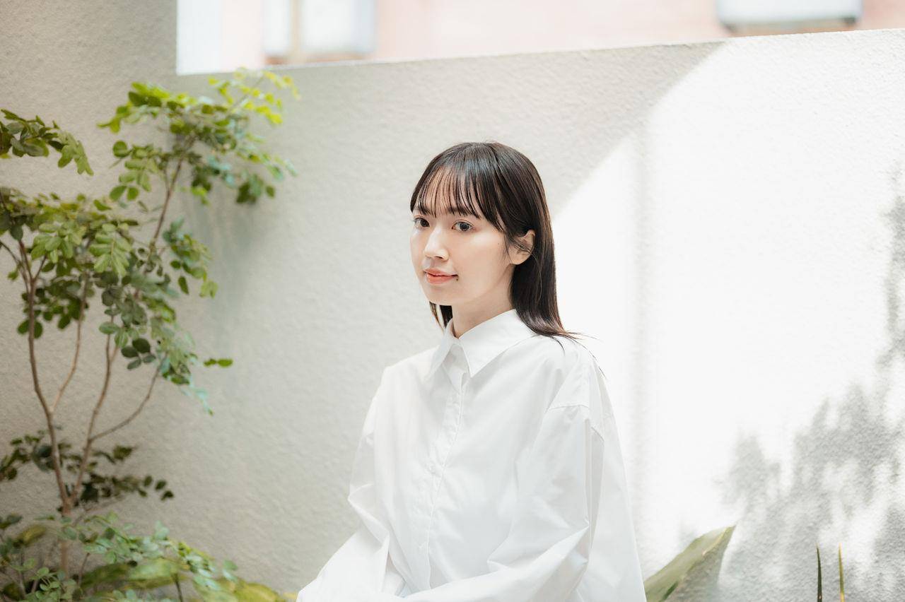 试开箱／2025日系彩妆趋势“极繁主义”当道！大面积色块、小烟熏眼妆回归 最新资讯 图2张