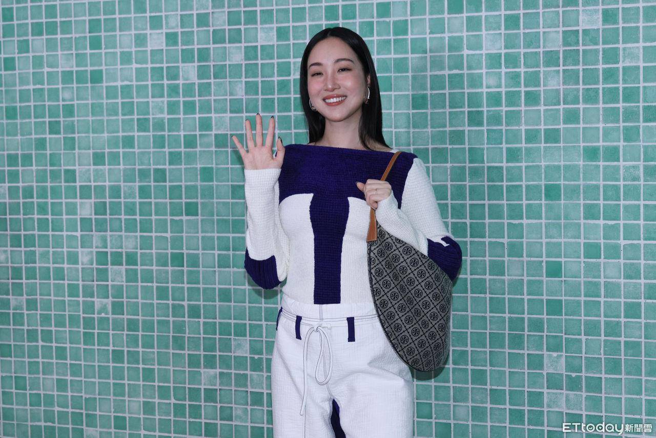 《电话》蔡秀彬来台甜喊“要吃很多鼎泰丰”　穿TORY BURCH镂空洋装美翻 名人名流 图4张