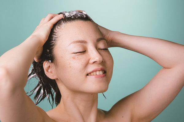 皮肤科医师：换季温差易导致发肌失衡　3款专业头皮护理推荐　 最新资讯 图1张
