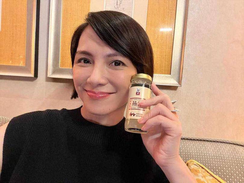 李心洁49岁冻龄状态像少女　饱满苹果肌＋水光感肌肤私下素颜照依旧美 最新资讯 图5张