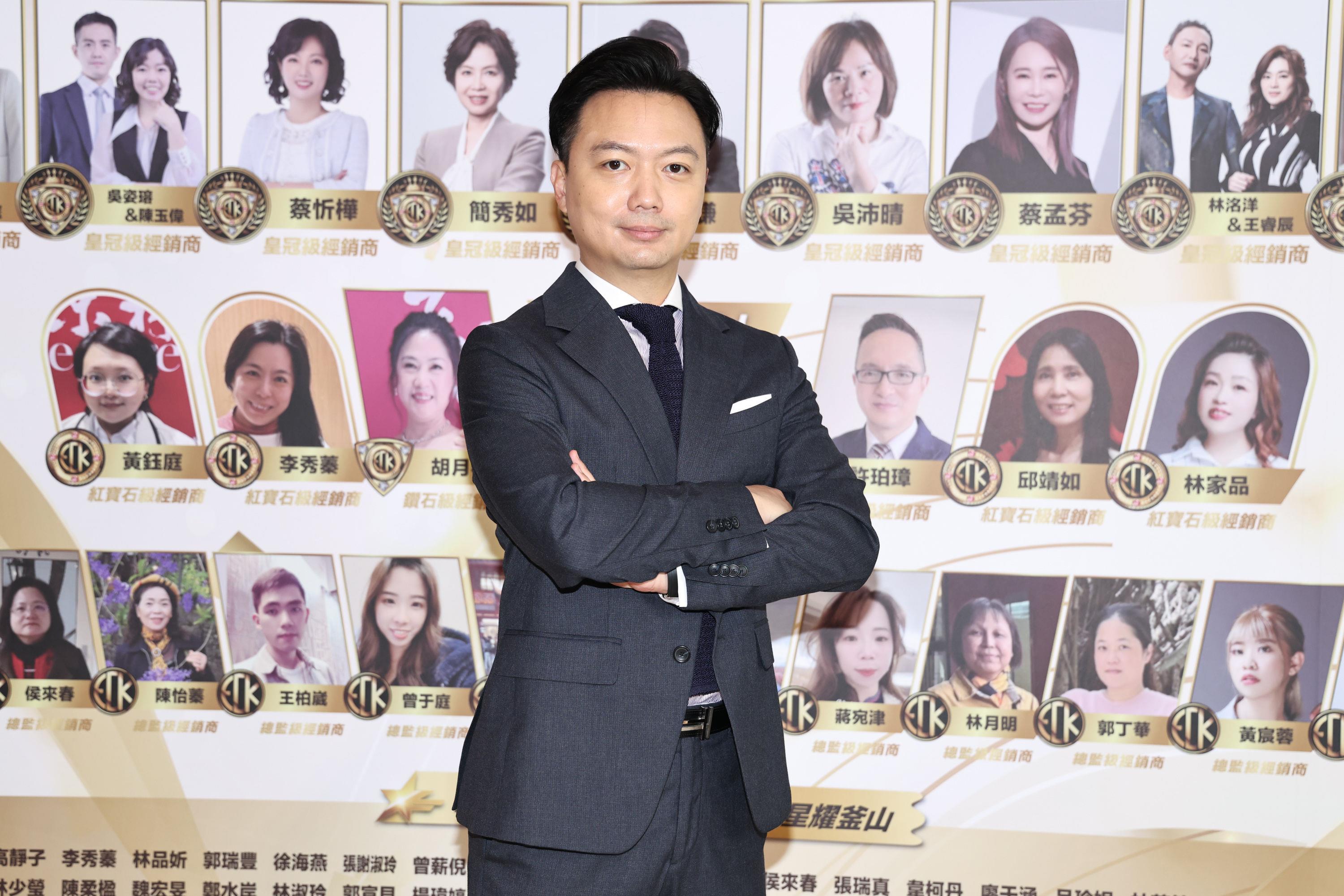 防晒、卸妆、洁肤一次到位！潮正奢美丽塑造“逆时光亮白光妍系列”3新品登场抢购爆棚 时尚穿搭 图1张