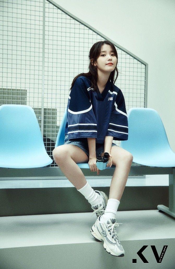 2025春夏必收！IU、柯佳嬿爱鞋全新“NB 1000与T500”小资女上脚秒变精致女主角　上班、出游随型神百搭！ 最新资讯 图2张