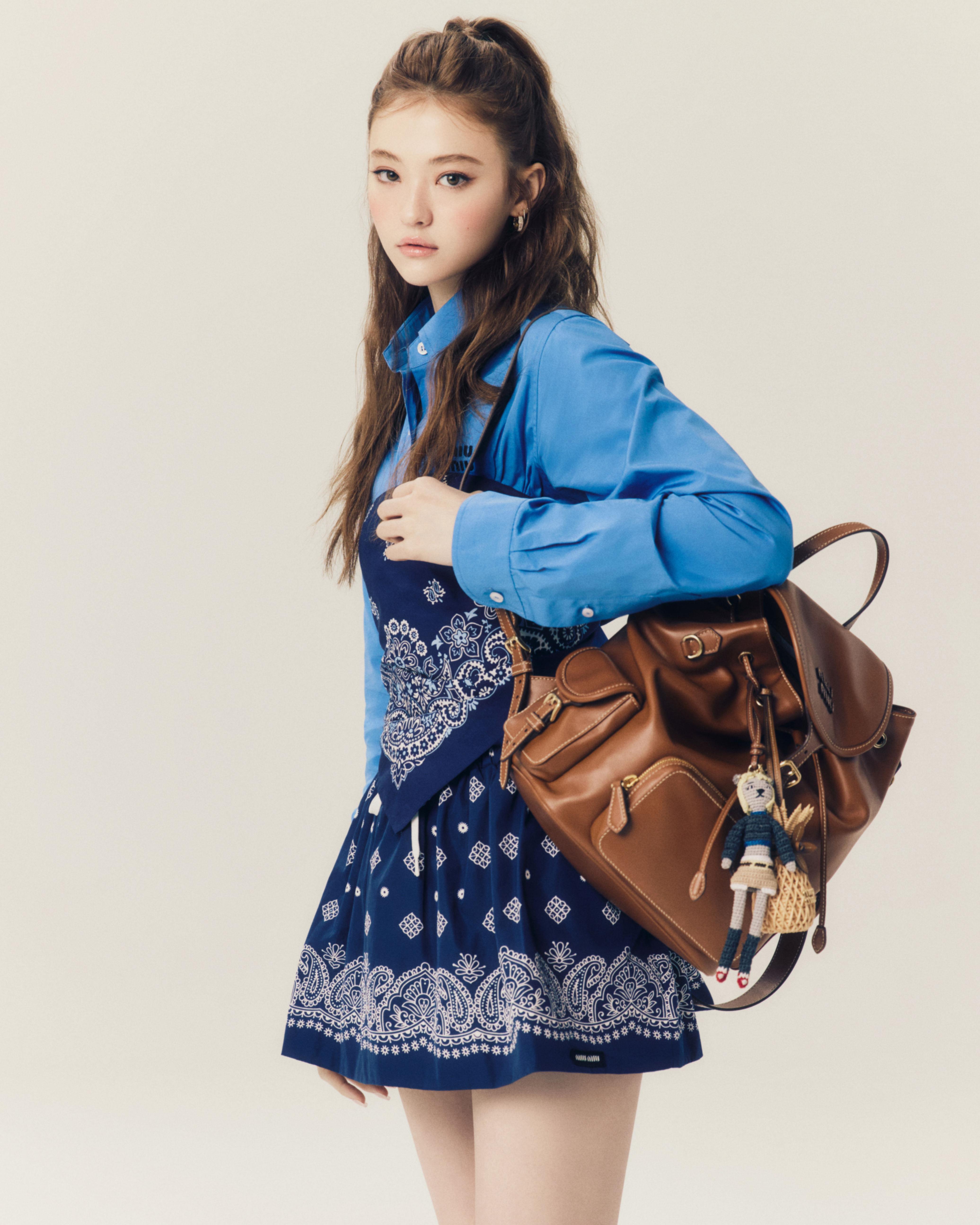 MEOVV成员“小Jennie”成为MIU MIU大使！16岁登时装周混血神颜美翻 名人名流 图2张