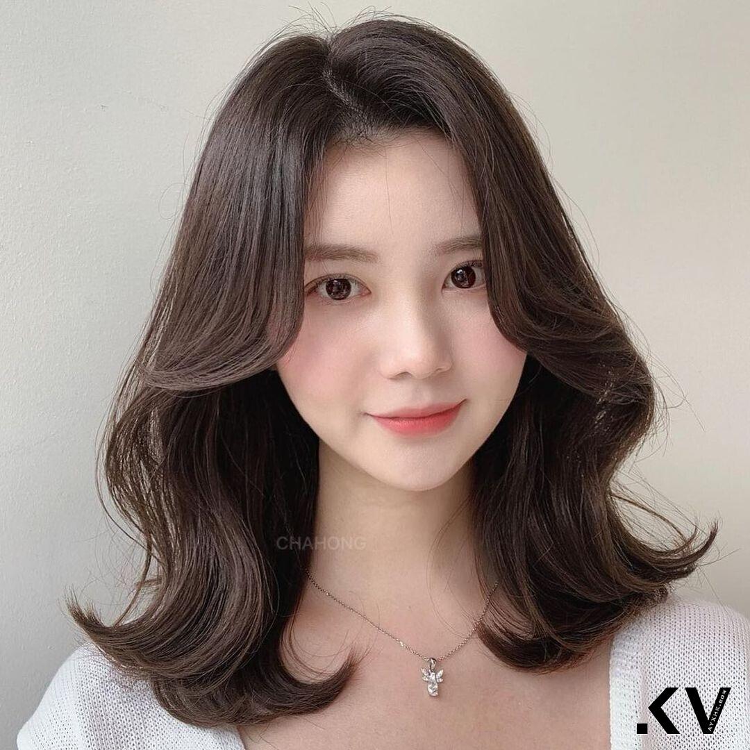 法式浏海是什么？2025法式浏海范本15款　不挑脸型、短中长发都可留 最新资讯 图4张