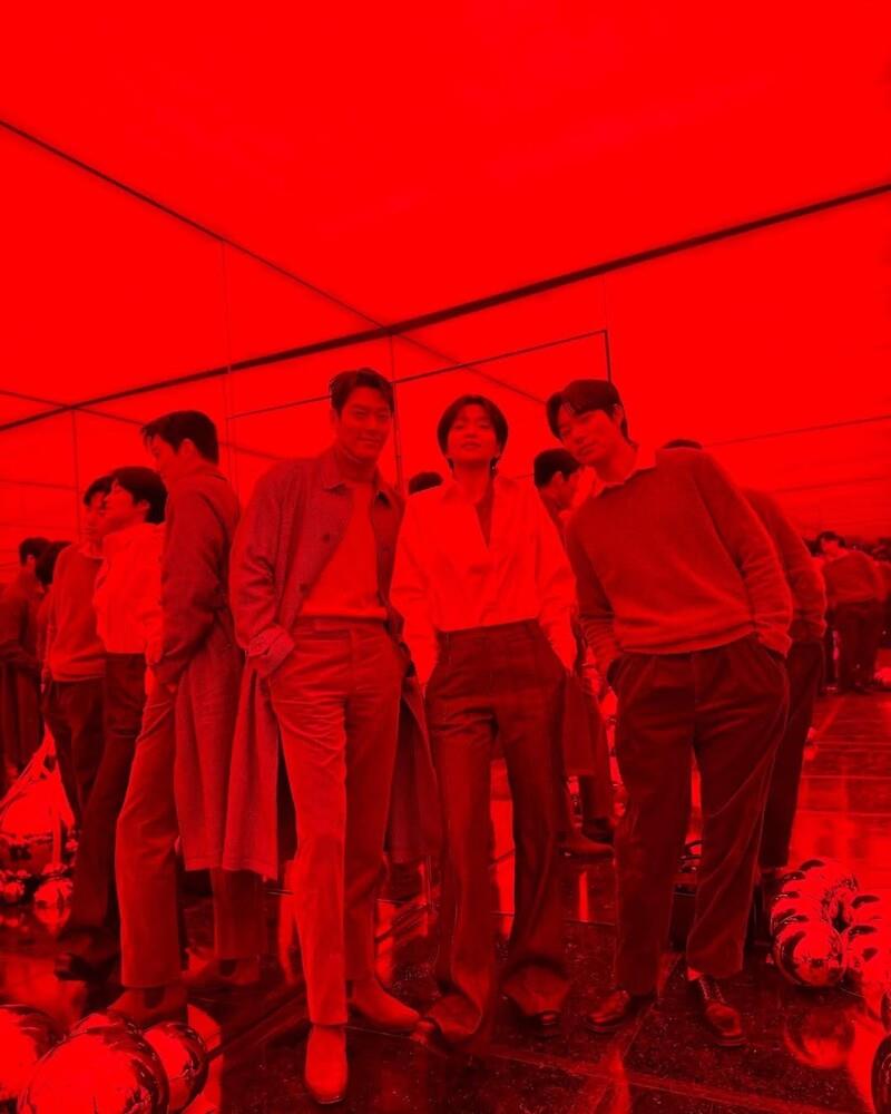 金泰梨二封百想视后！被誉「出道即巅峰」代表　帅气穿搭圈粉不限男女 名人名流 图2张