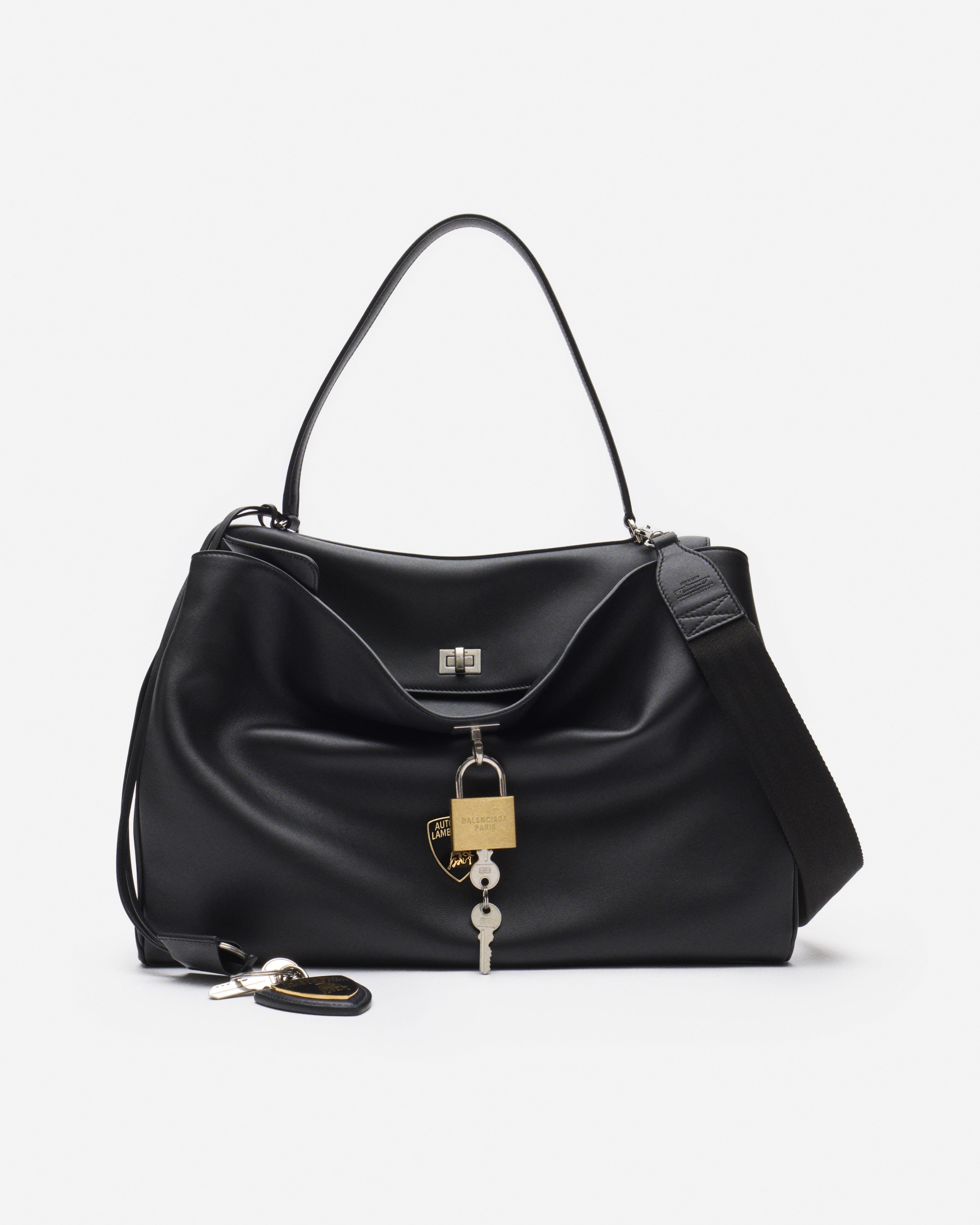Balenciaga联名蓝宝坚尼连车钥匙都有！斗牛标「超跑级Rodeo包」抢先看 时尚穿搭 图6张