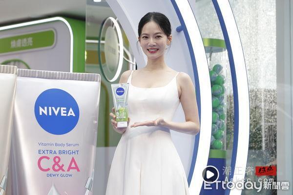 曾之乔产后“少女状态”拿下代言　坦承天天和儿子谈恋爱 最新资讯 图2张